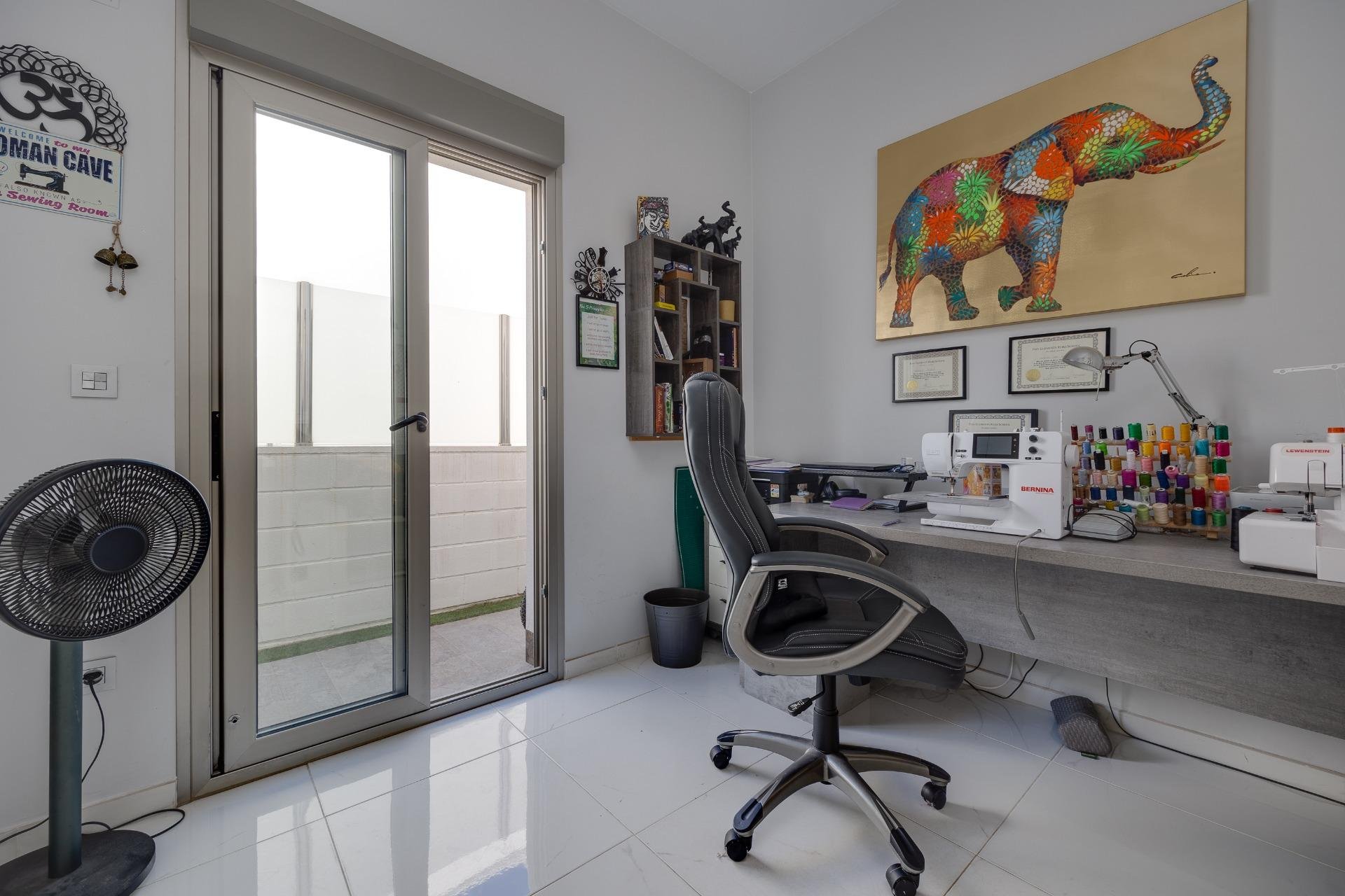 Herverkoop - Villa -
Orihuela Costa - PAU 26