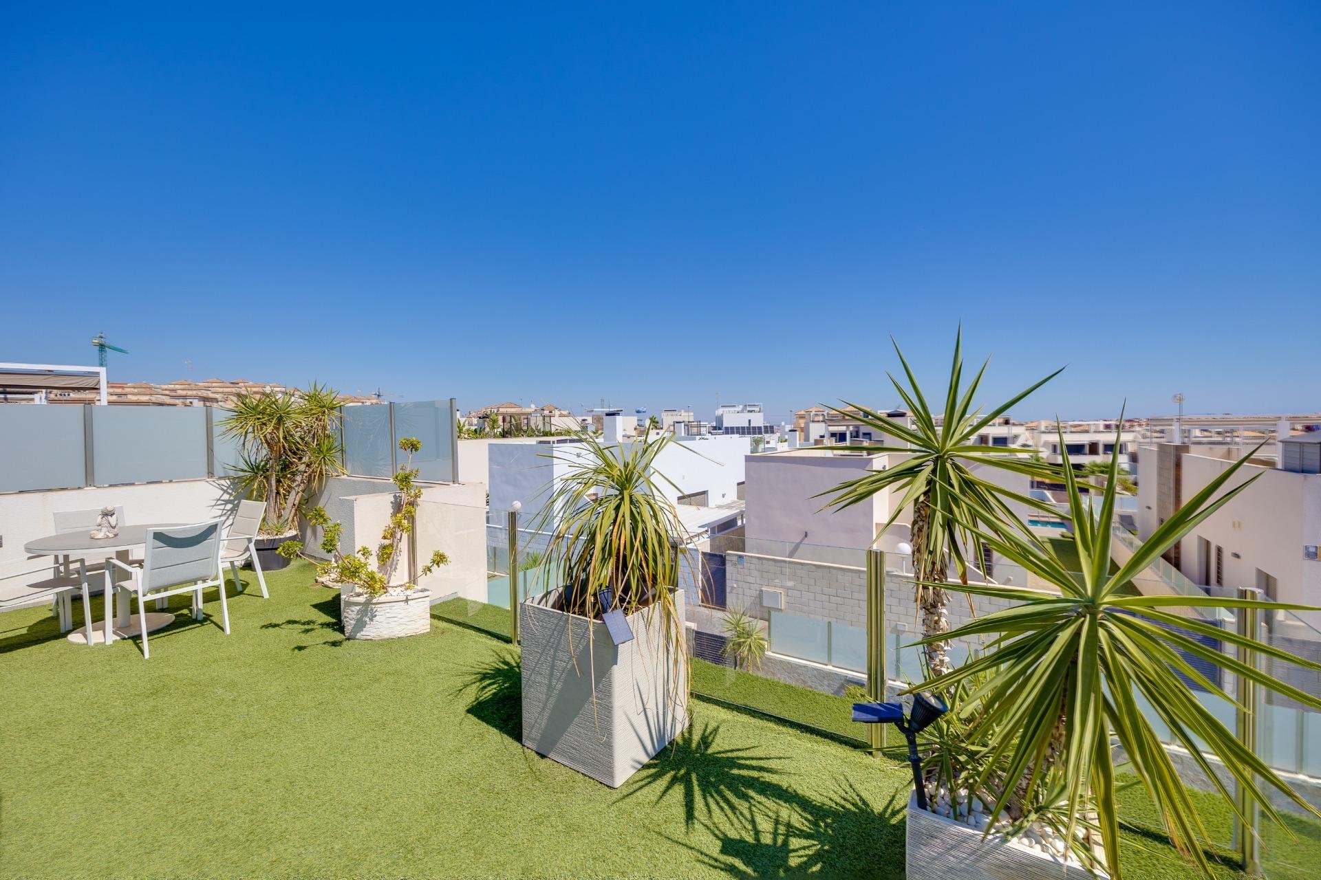 Herverkoop - Villa -
Orihuela Costa - PAU 26