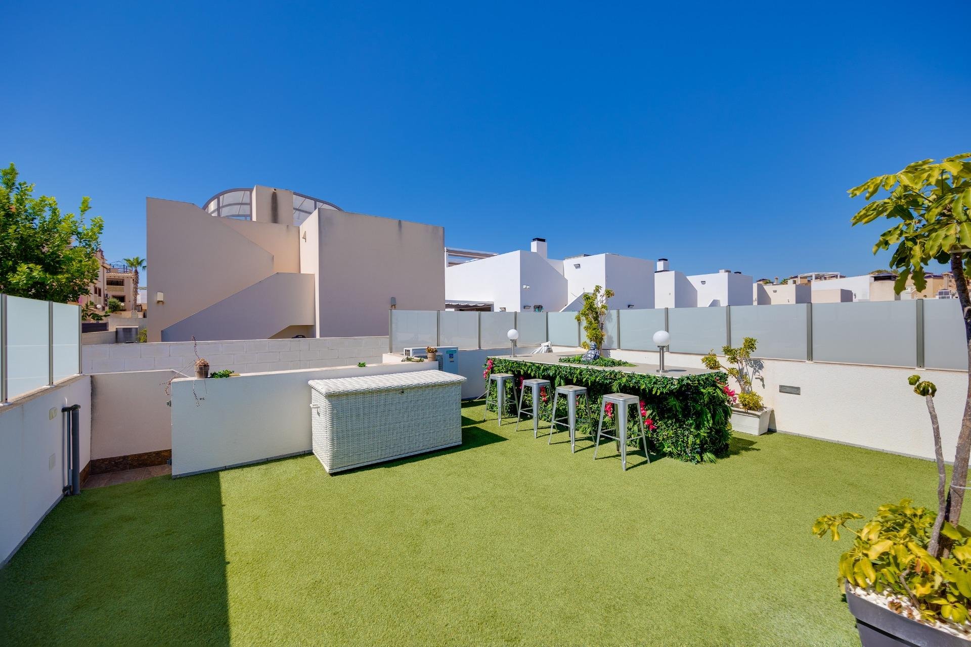 Herverkoop - Villa -
Orihuela Costa - PAU 26