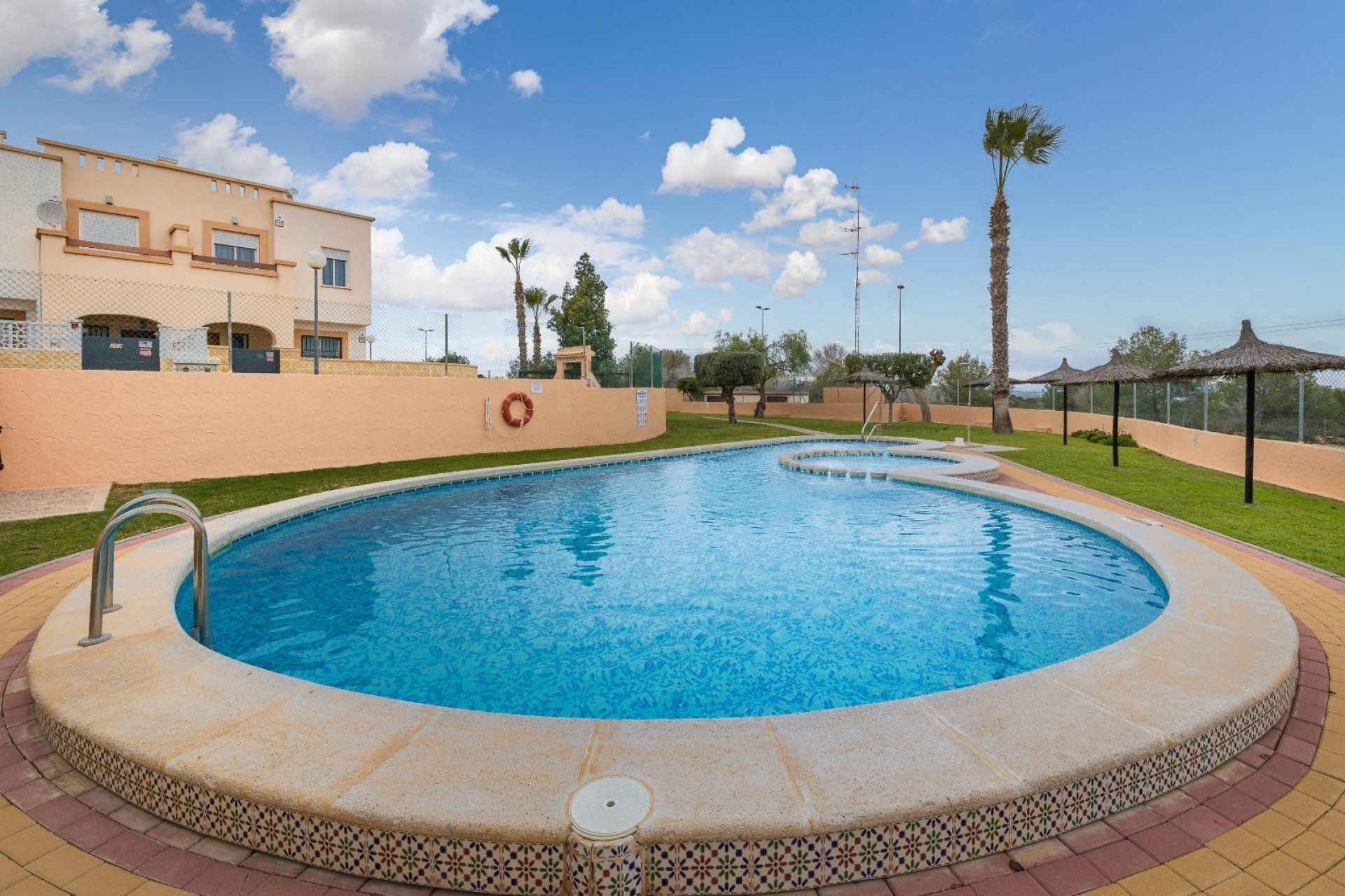 Herverkoop - Villa -
Orihuela Costa - PAU 26