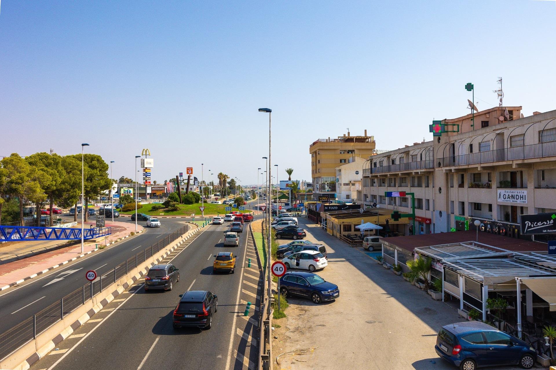 Herverkoop - Villa -
Orihuela Costa - PAU 26