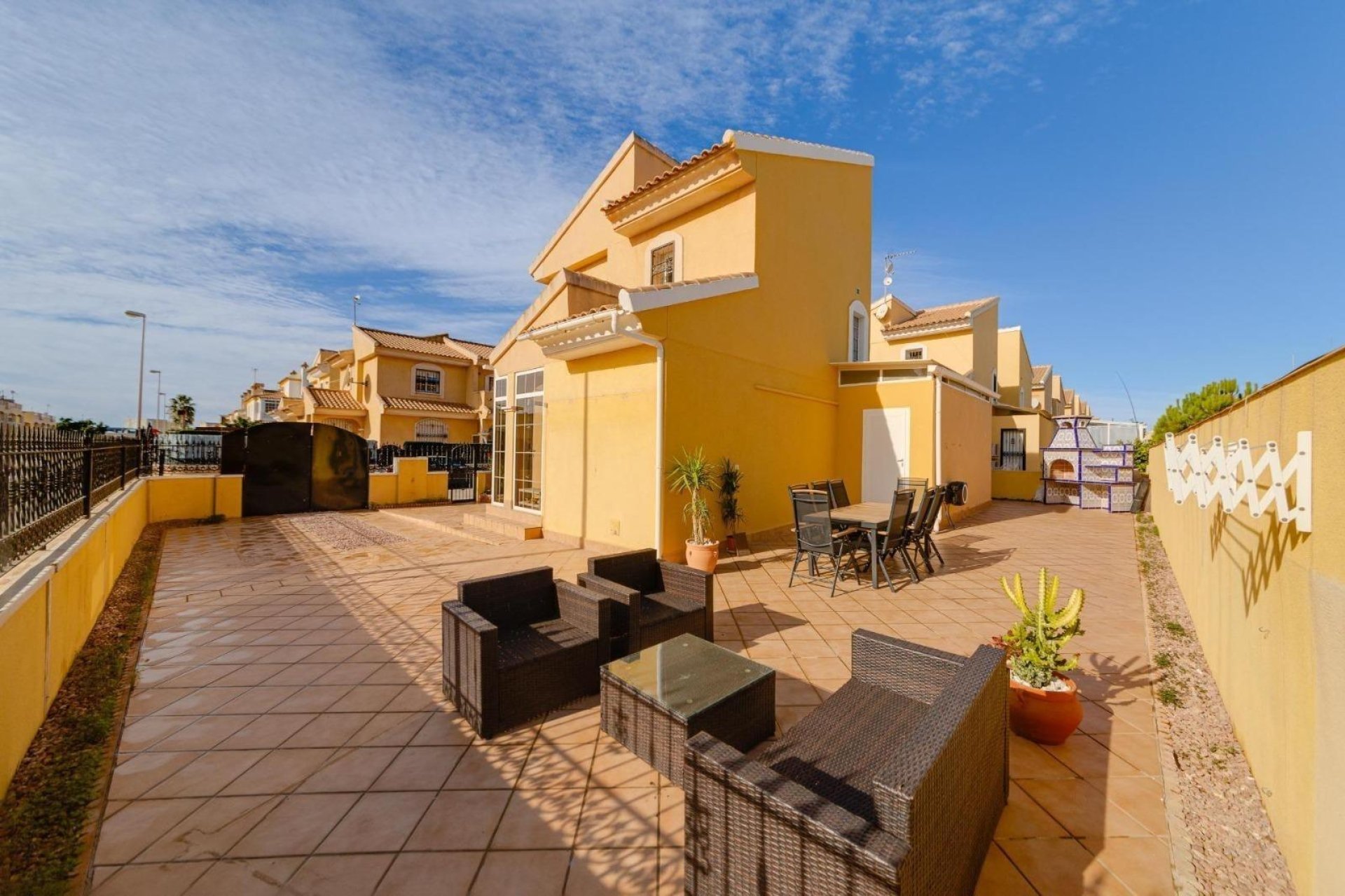 Herverkoop - Villa -
Orihuela Costa - Playa Flamenca