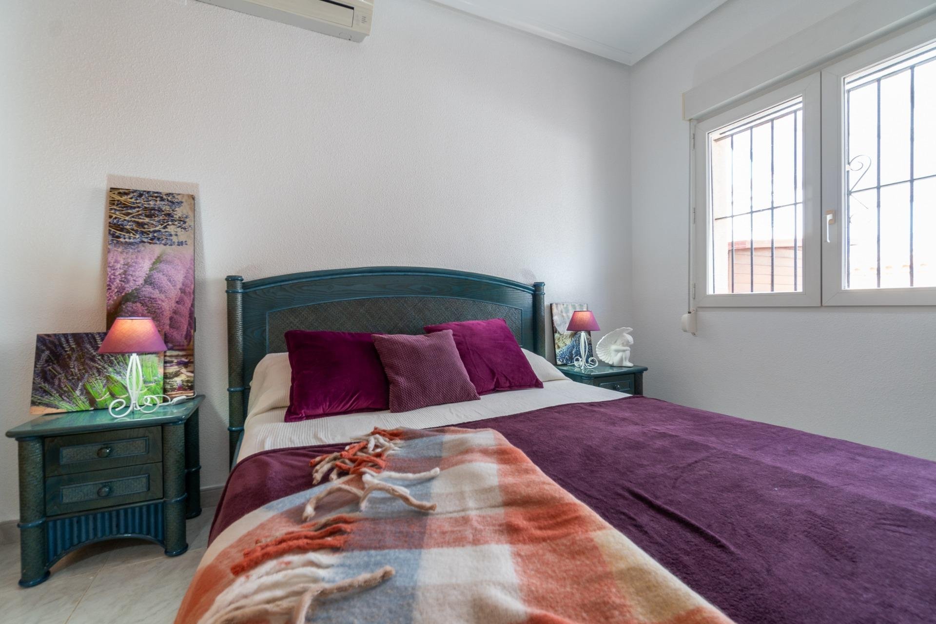 Herverkoop - Villa -
Orihuela Costa - Playa Flamenca