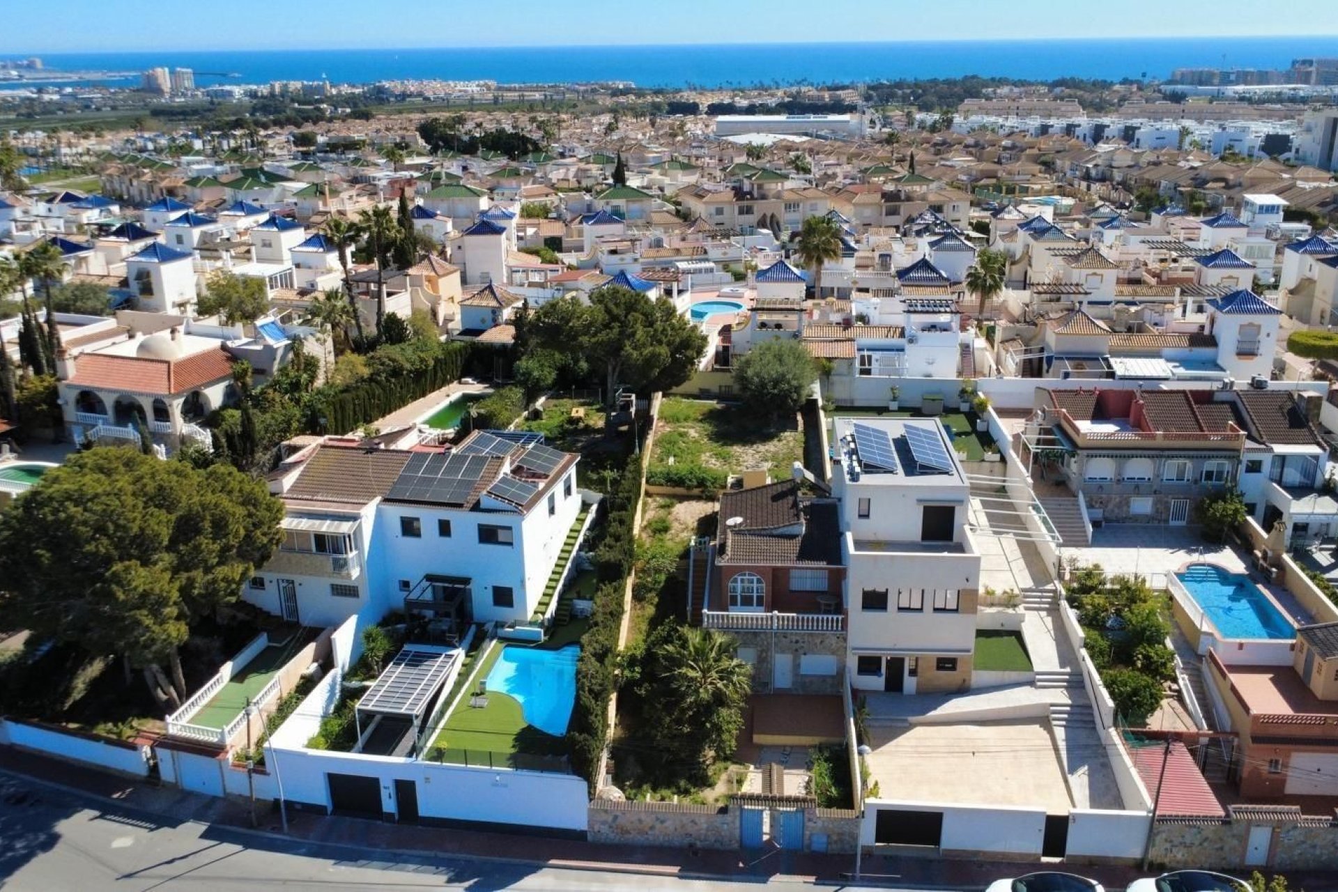 Herverkoop - Villa -
Orihuela Costa - Urbanización Perla del Mar