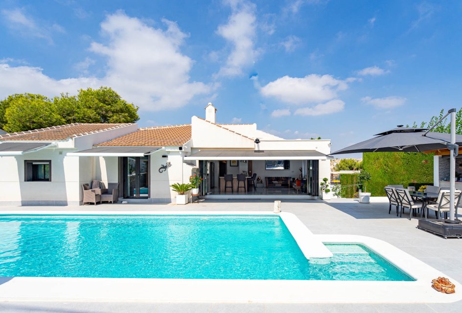 Herverkoop - Villa -
Orihuela-Costa - Villamartin