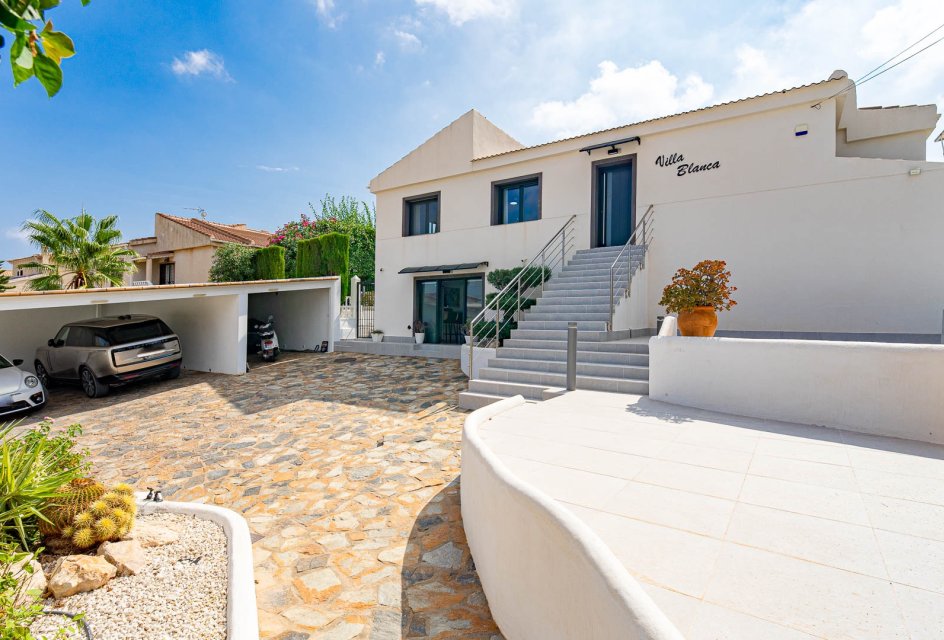Herverkoop - Villa -
Orihuela-Costa - Villamartin