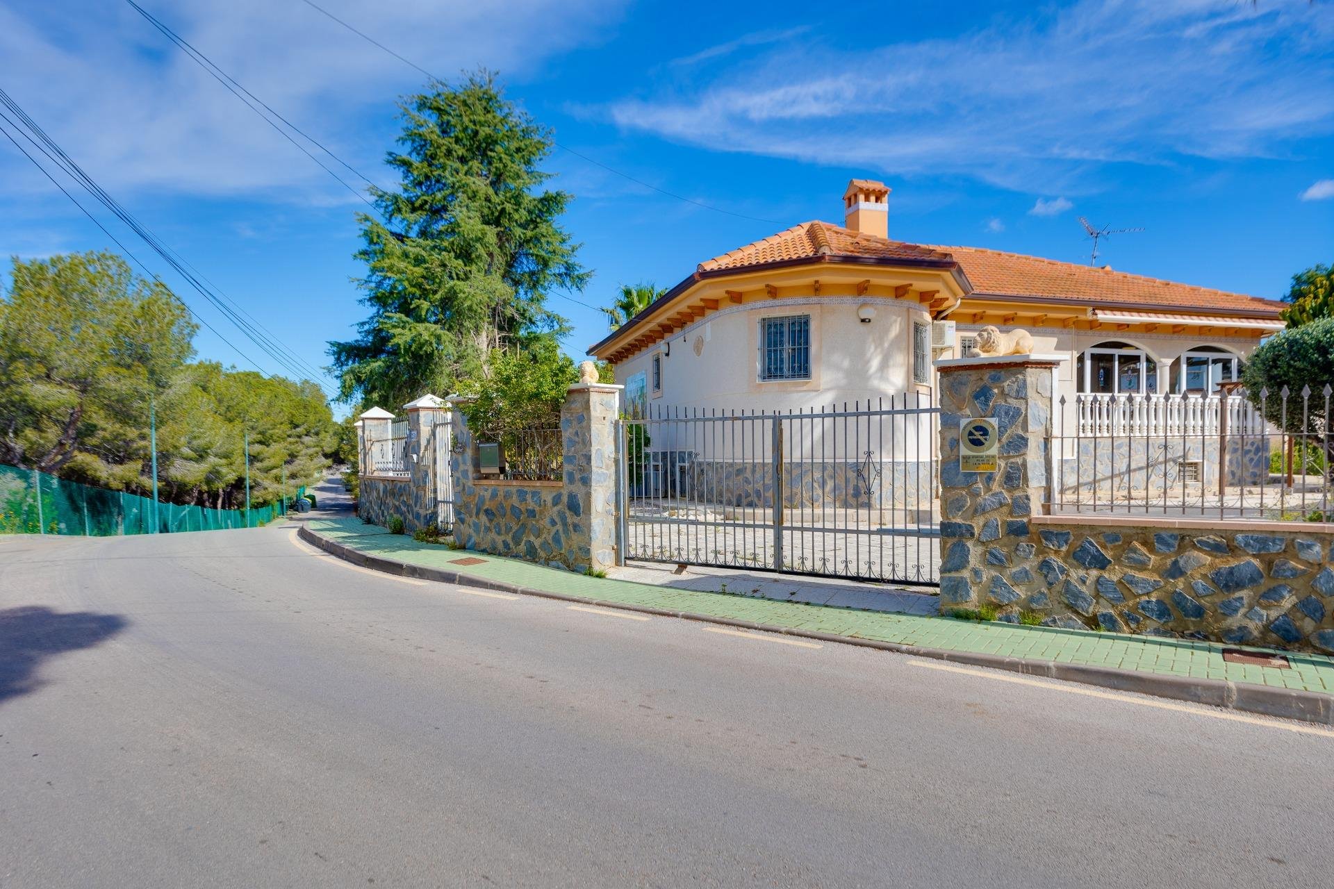 Herverkoop - Villa -
Pilar de la Horadada - Pinar de Campoverde