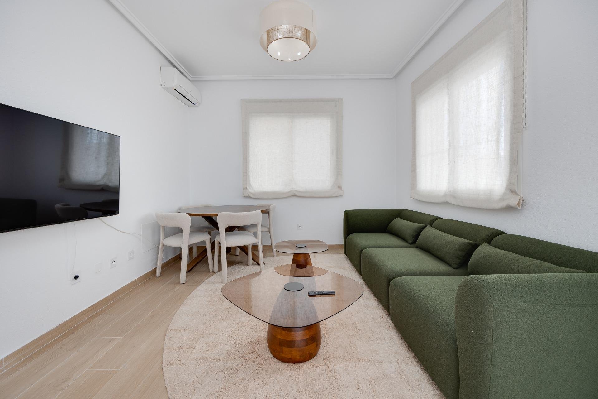 Herverkoop - Villa -
Rojales - Centro de la Ciudad Quesada