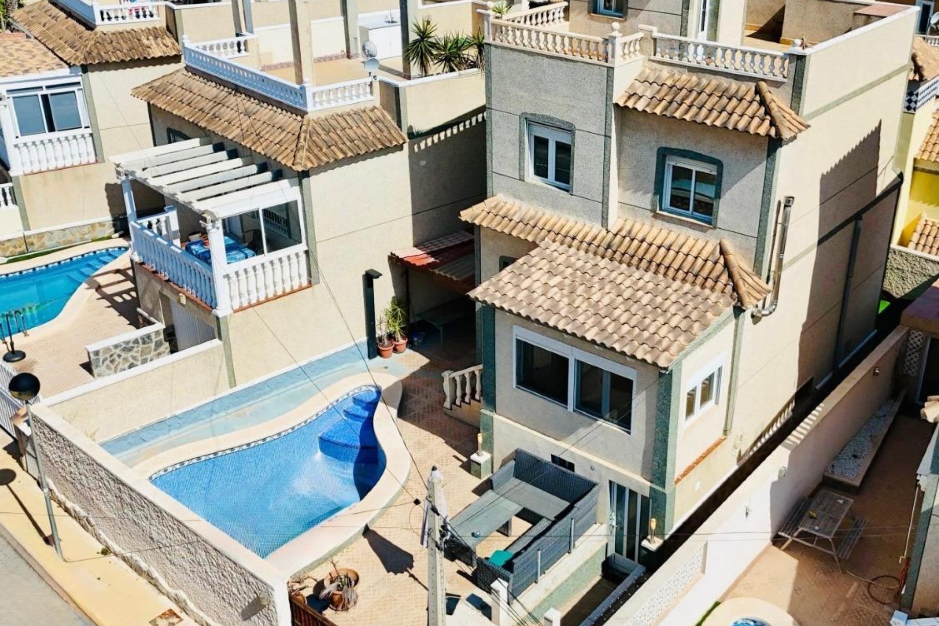 Herverkoop - Villa -
San Miguel de Salinas - El galan