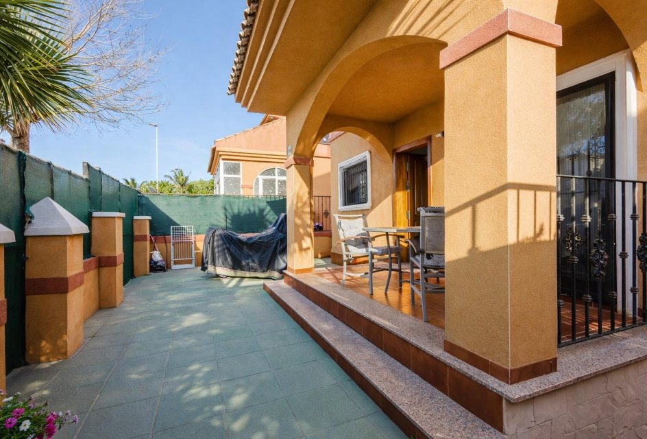 Herverkoop - Villa -
Torrevieja - Aguas Nuevas