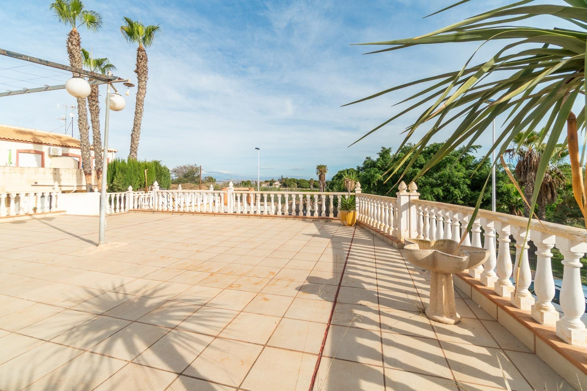 Herverkoop - Villa -
Torrevieja - Los altos