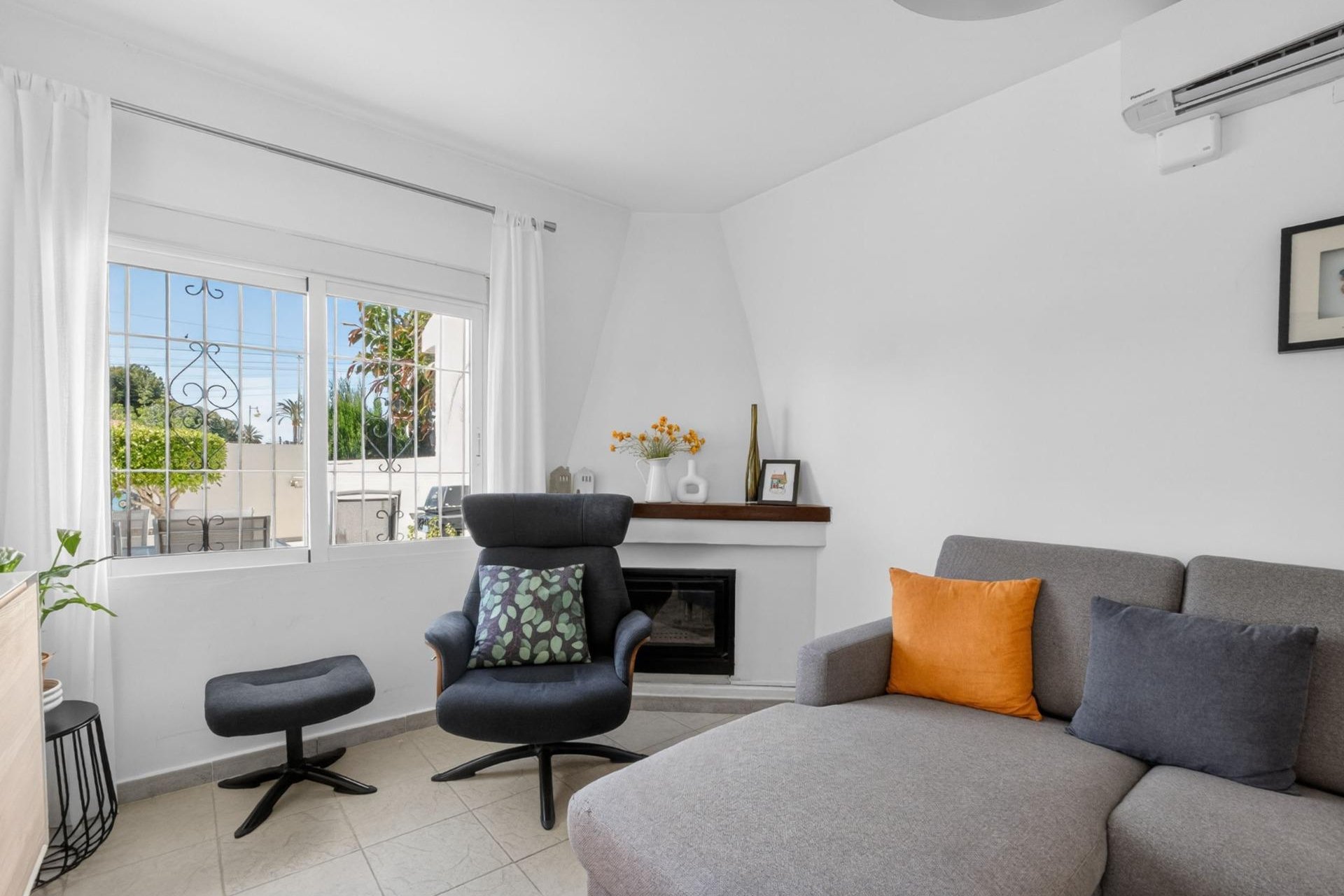 Herverkoop - Villa -
Torrevieja - Playa de los Locos
