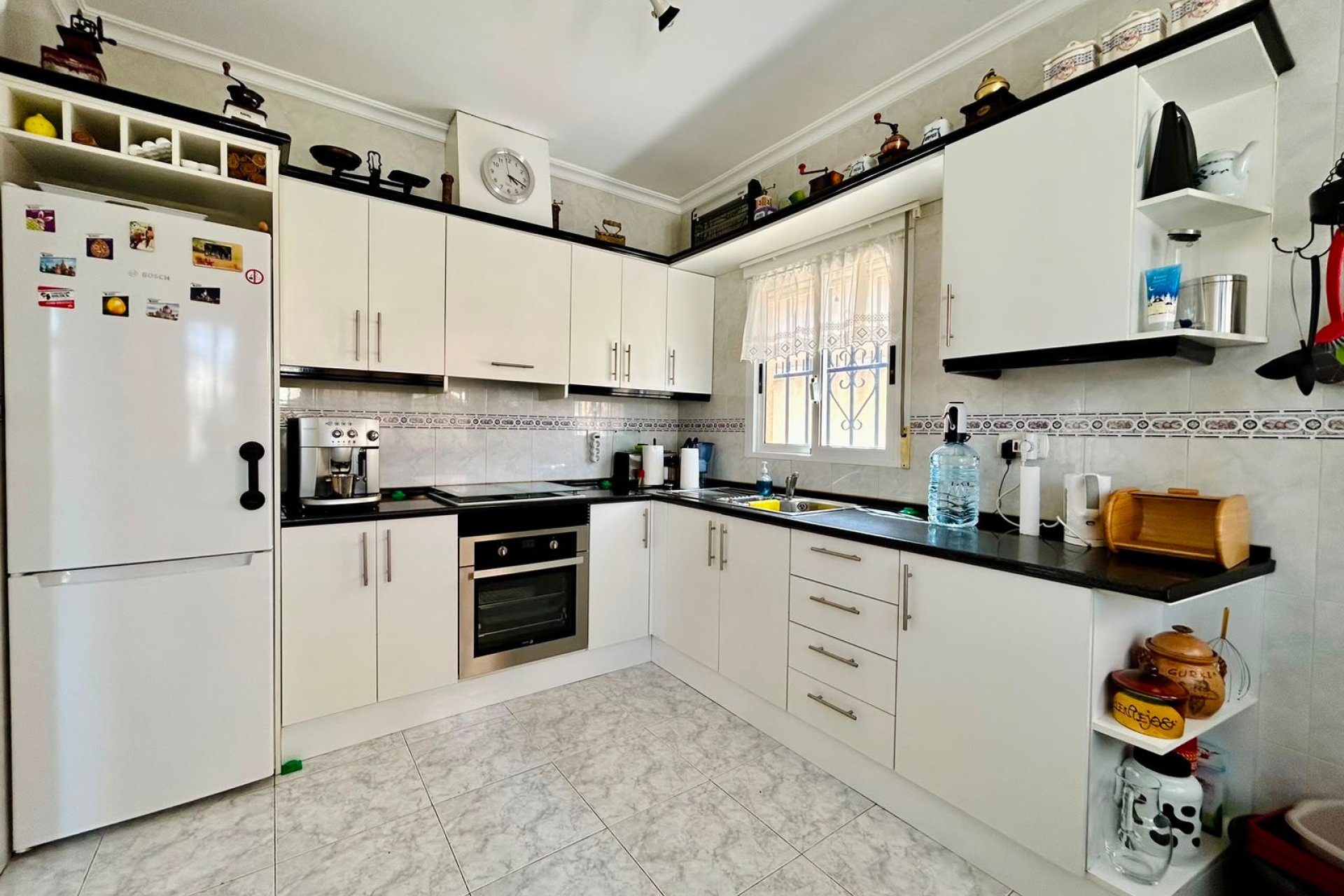 Herverkoop - - VILLA -
Torrevieja - Urbanización San Luis