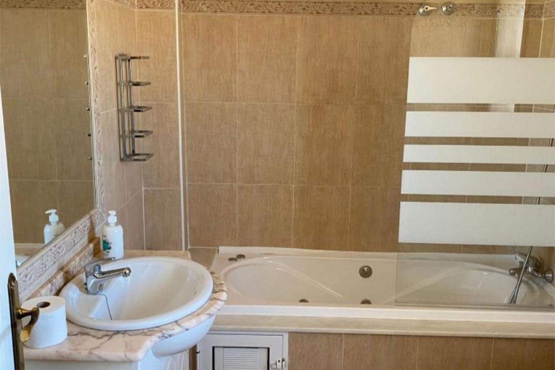 Herverkoop - Villa -
Villamartin