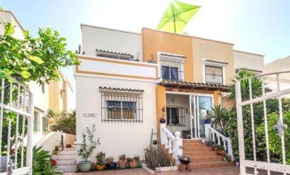 Kamienica - Odsprzedaż -
            Orihuela Costa - AM-02287