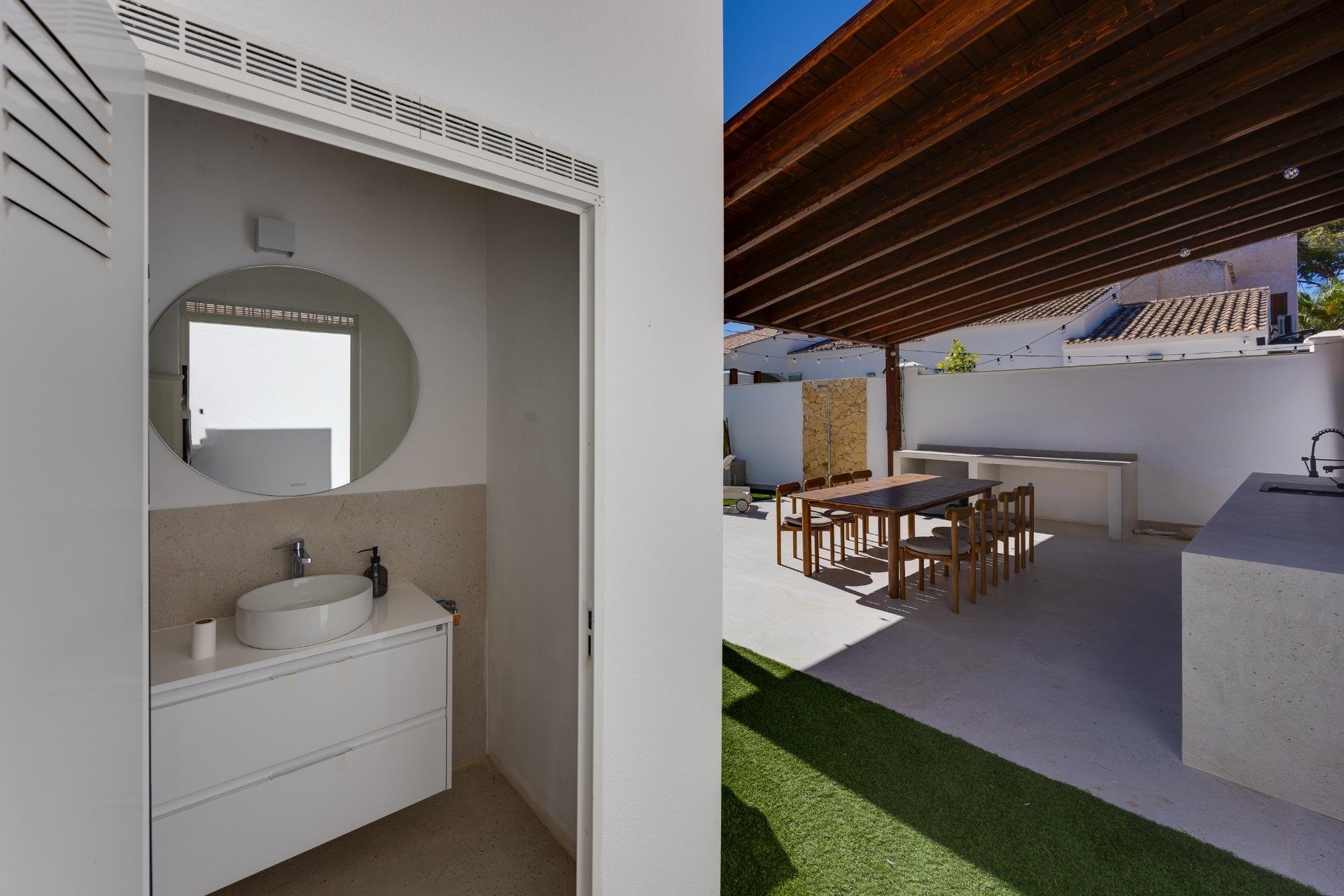 Korttidsuthyrning - Villa -
Orihuela Costa - Punta Prima
