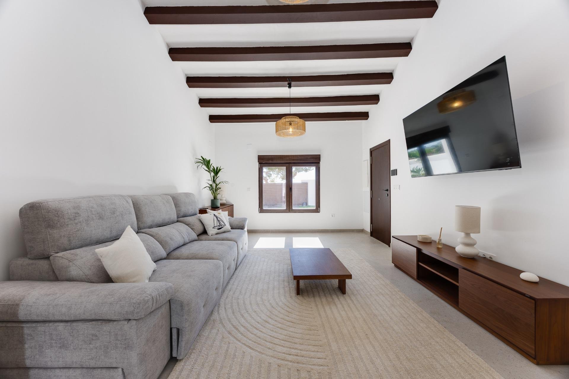 Kurzzeit-Vermietung - Villa -
Orihuela Costa - Punta Prima