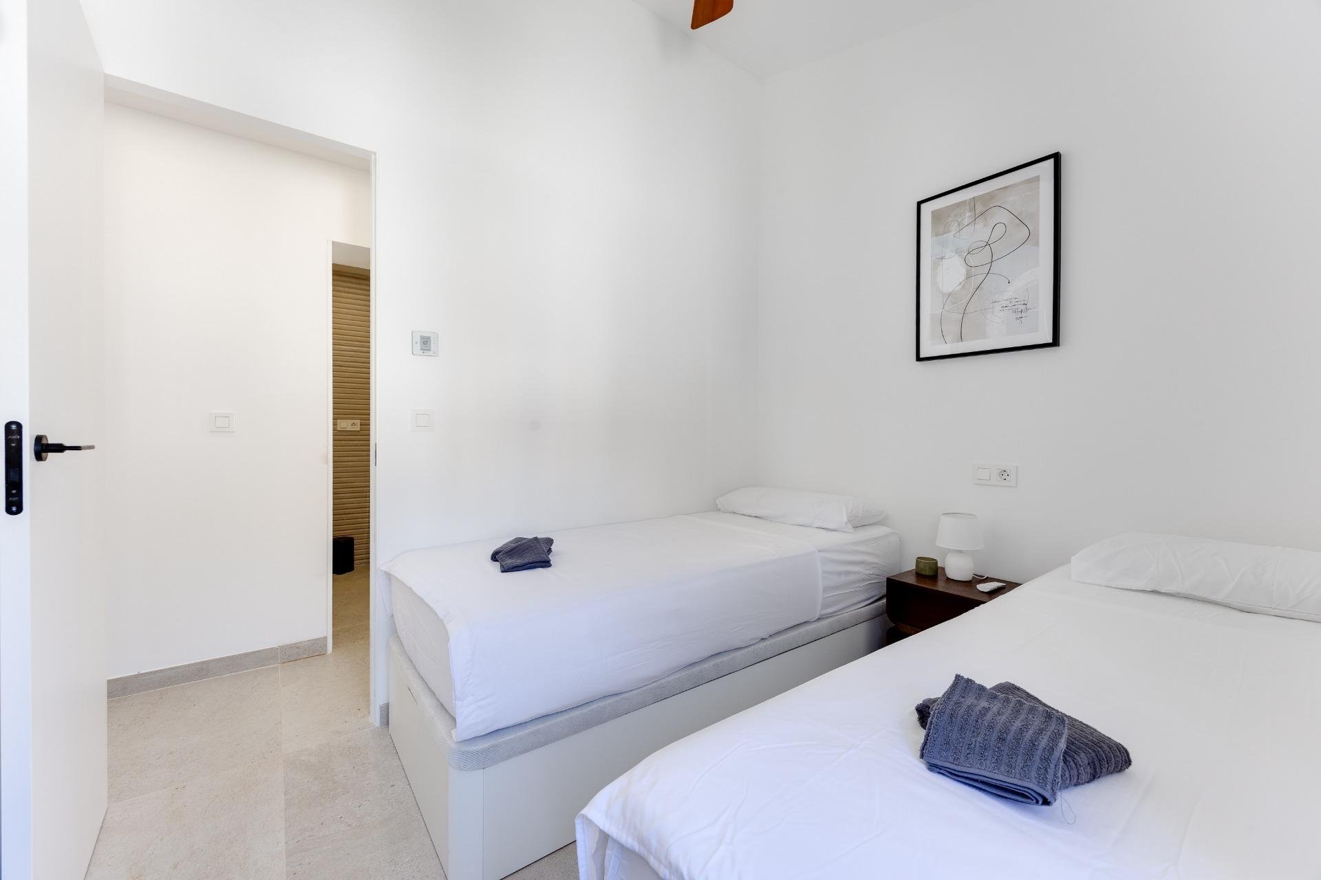 Kurzzeit-Vermietung - Villa -
Orihuela Costa - Punta Prima