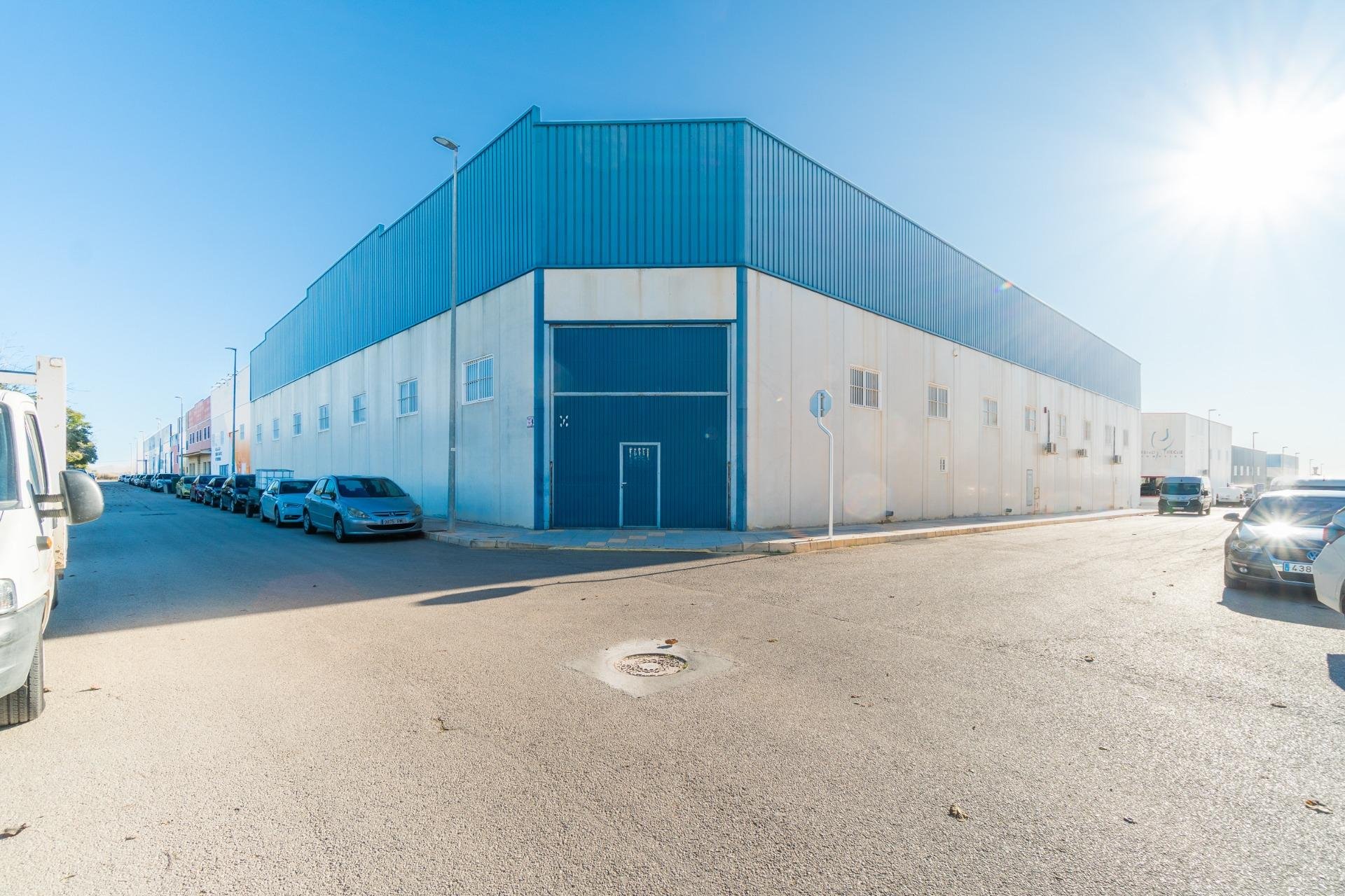 Lange Termijn Verhuur - Nave industrial -
Pilar de la Horadada - Polígono industrial Cañada de Práez