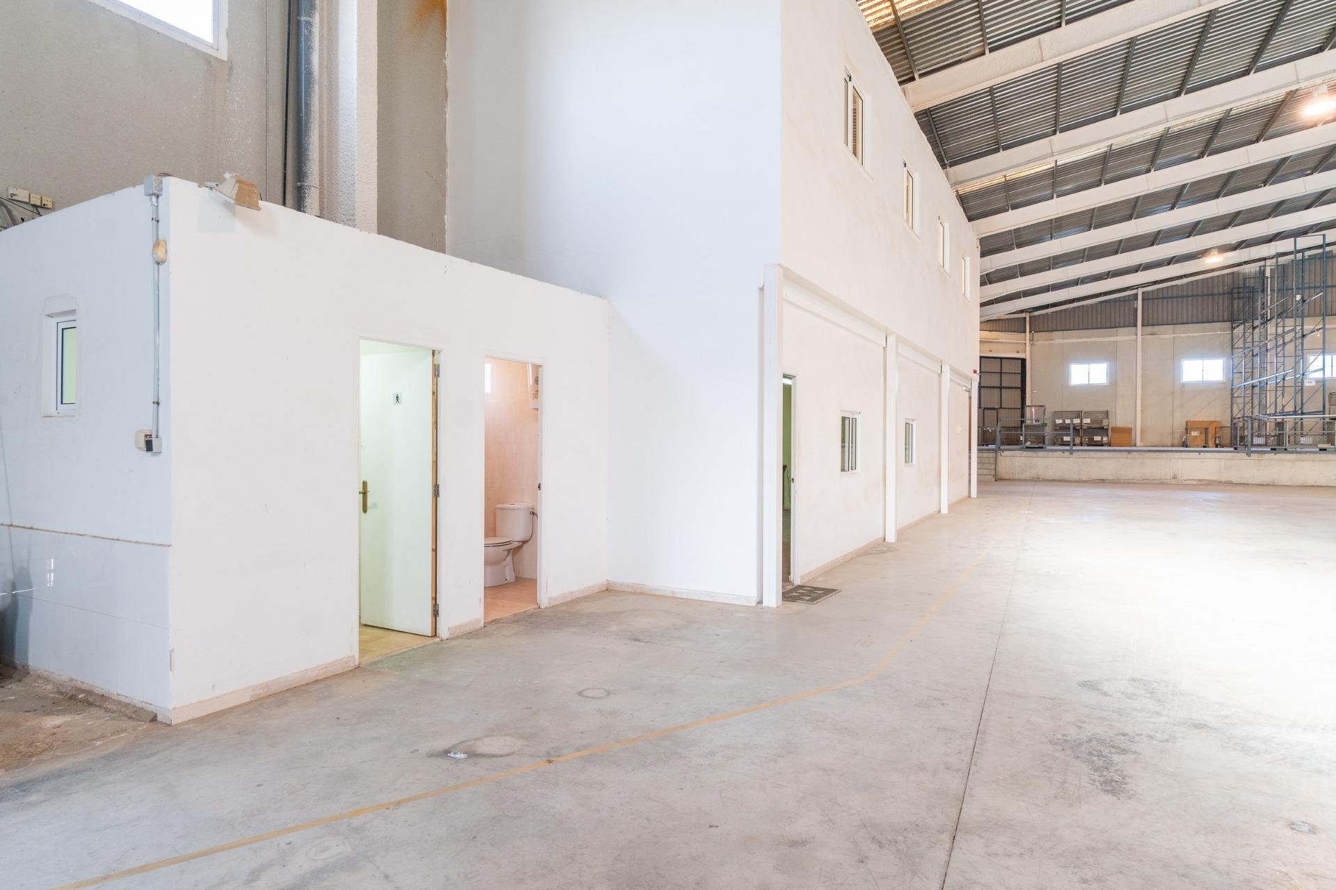 Long Term Rental - Nave industrial -
Pilar de la Horadada - Polígono industrial Cañada de Práez