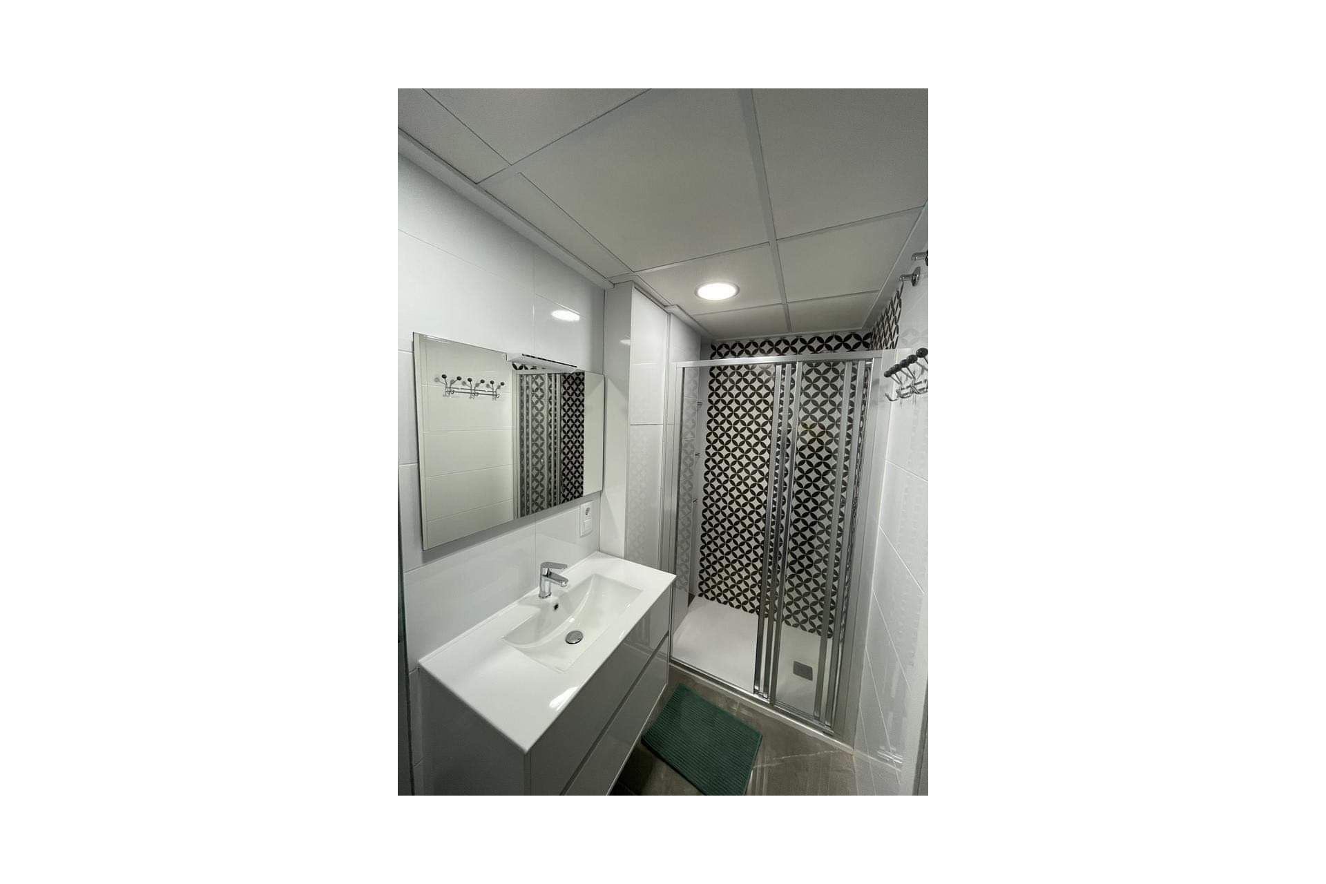 Long Term Rental - Penthouse -
Torrevieja - Playa del Cura
