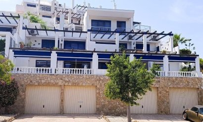 Mieszkanie w bloku - Odsprzedaż -
            Orihuela Costa - AM-02290