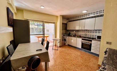 Mieszkanie w bloku - Odsprzedaż - Torrevieja -
                Curva del Palangre