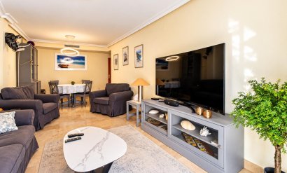 Mieszkanie w bloku - Odsprzedaż - Torrevieja -
                torrevieja