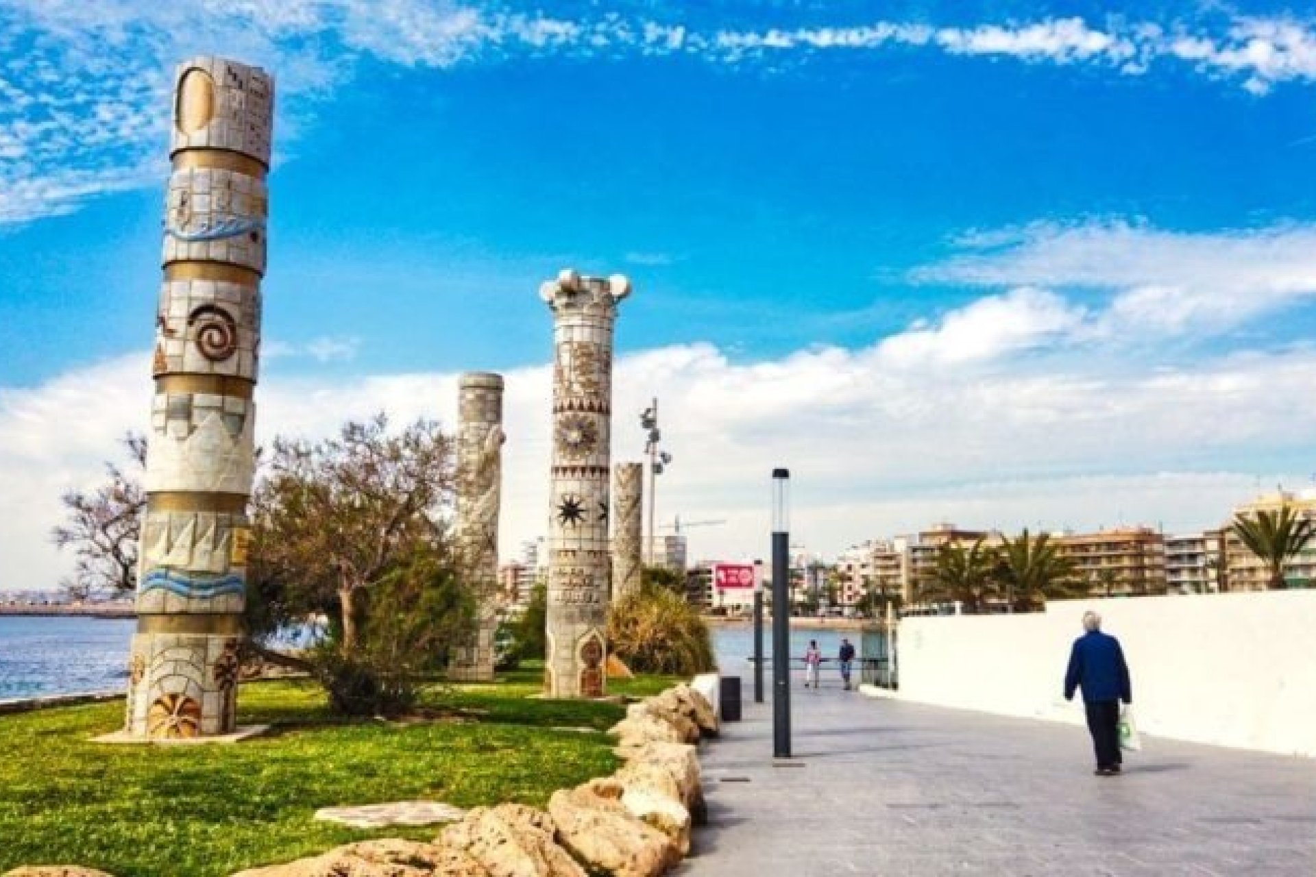 Neue Gebäude - Villa -
Torrevieja - Aguas nuevas 1