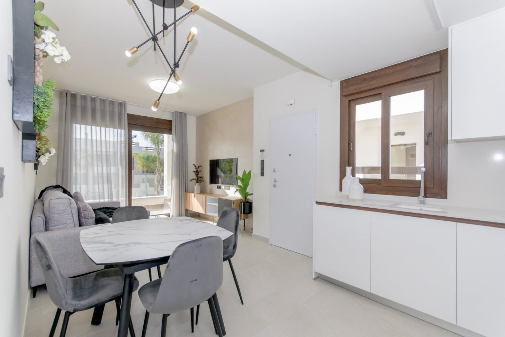 Nowy budynek - Bungalow -
Torrevieja - Los balcones