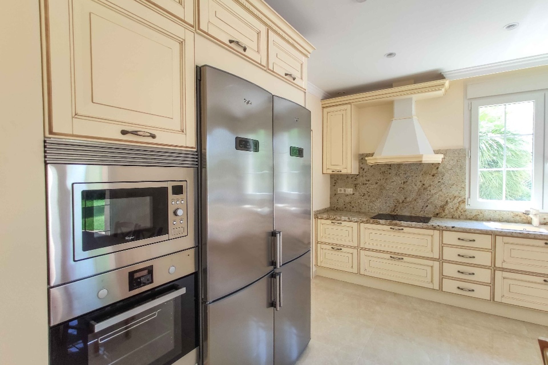 Nowy budynek - Villa -
Cabo Roig