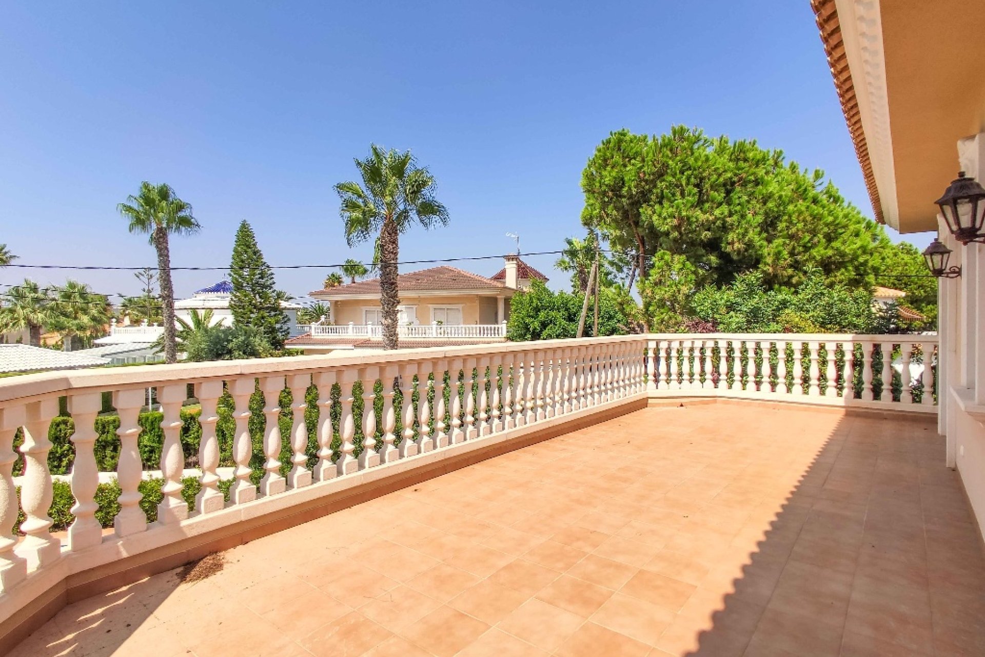 Nowy budynek - Villa -
Cabo Roig