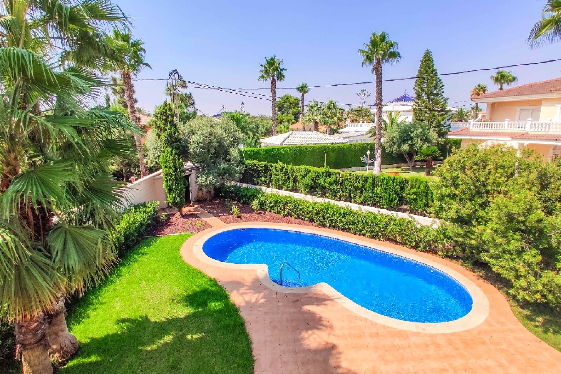 Nowy budynek - Villa -
Cabo Roig