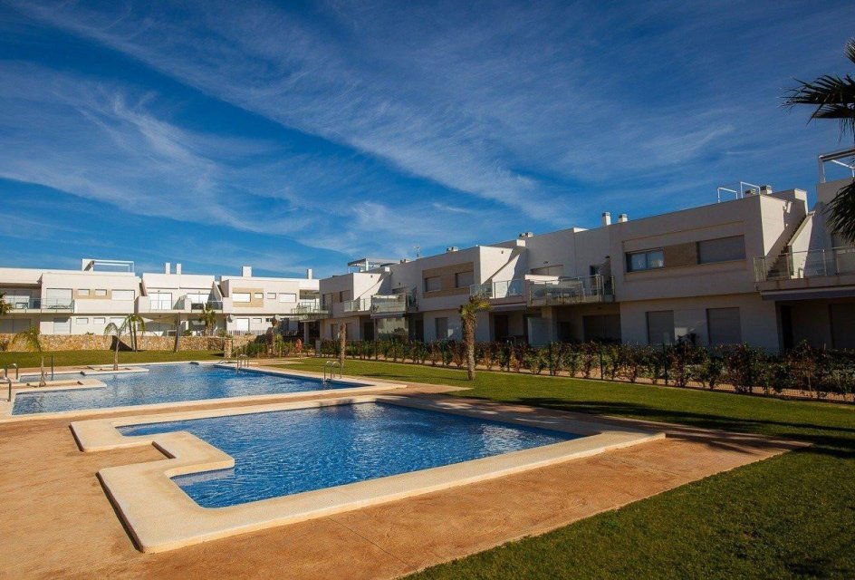 Obra nueva - Buhardilla -
Jacarilla - Comunidad valenciana