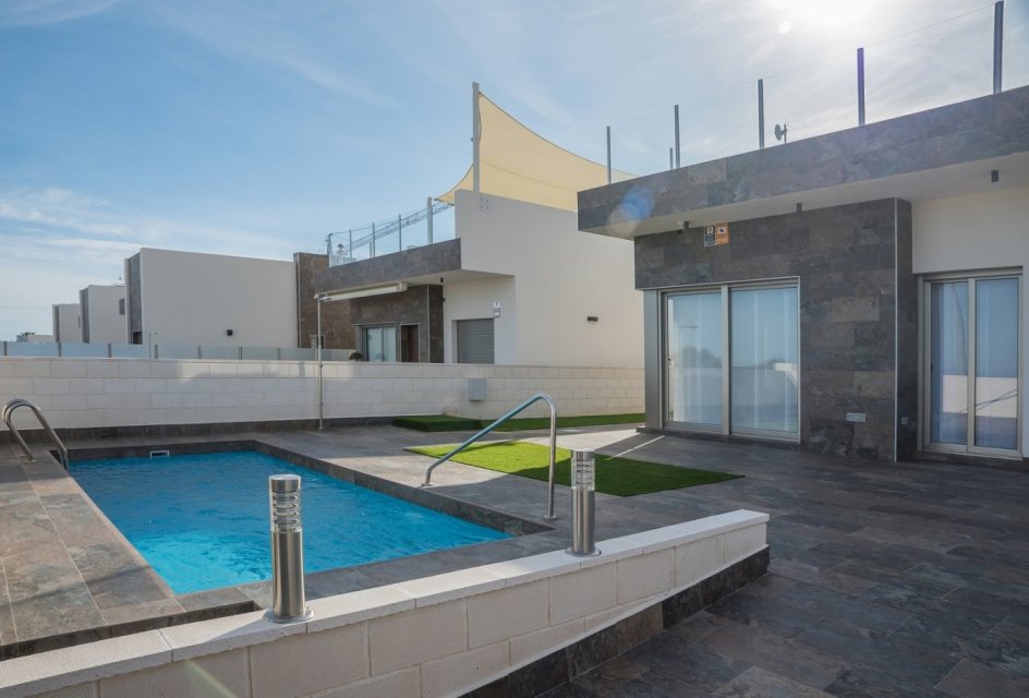 Obra nueva - Villa -
Orihuela Costa - PAU 8