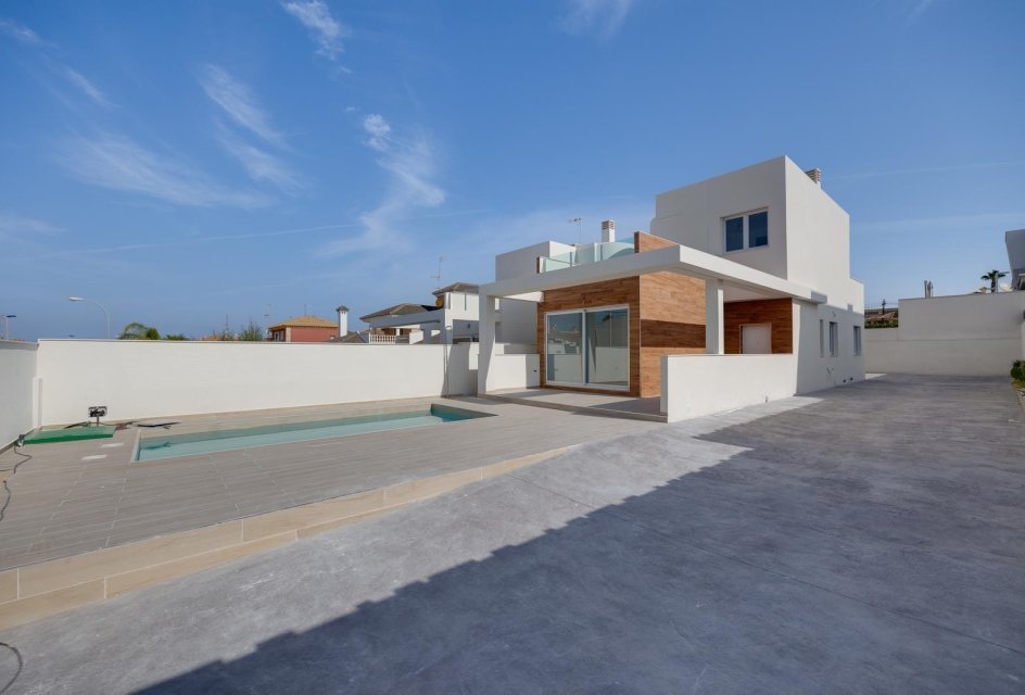 Obra nueva - Villa -
Torrevieja - Aguas Nuevas