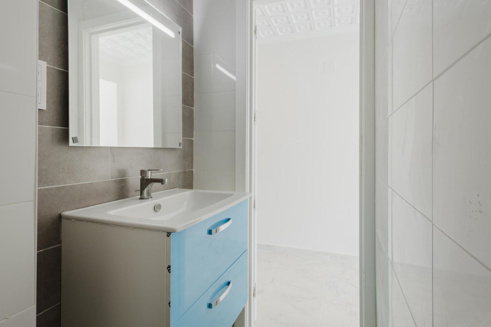 Odsprzedaż - Apartamento -
Torrevieja - Playa de La Acequion