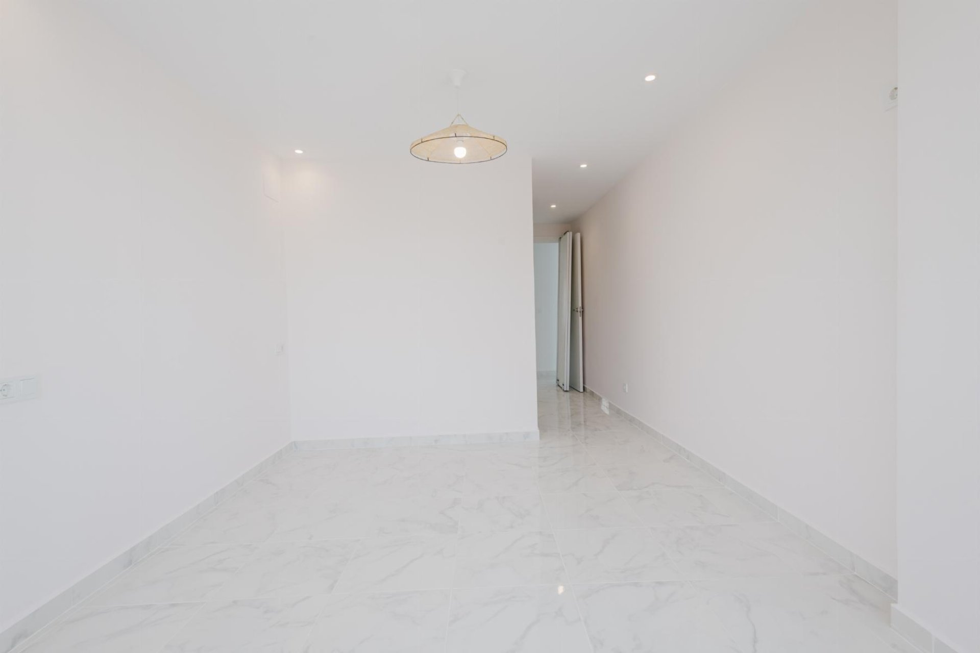 Odsprzedaż - Apartamento -
Torrevieja - Playa de La Acequion