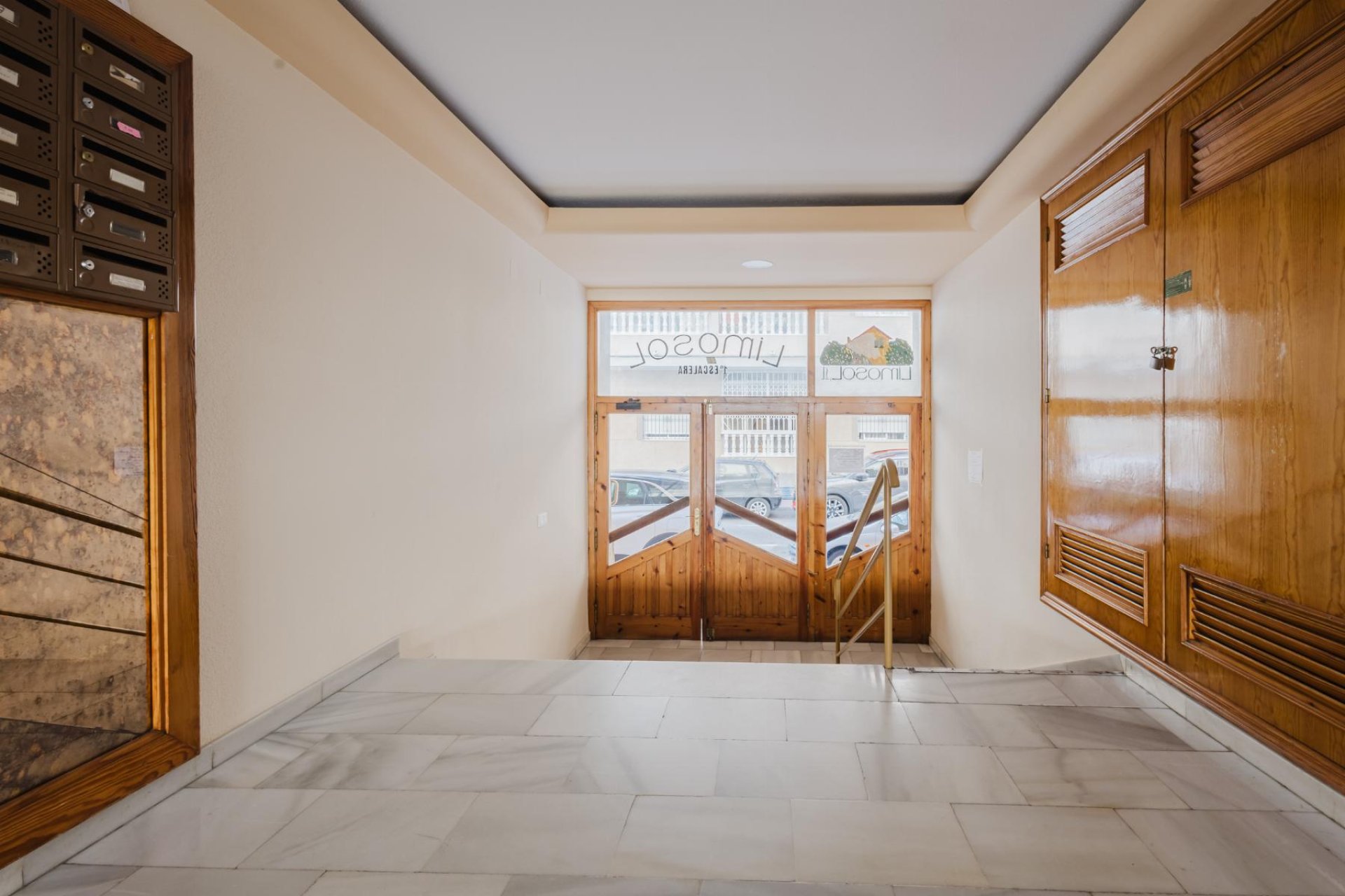 Odsprzedaż - Apartamento -
Torrevieja - Playa de La Acequion