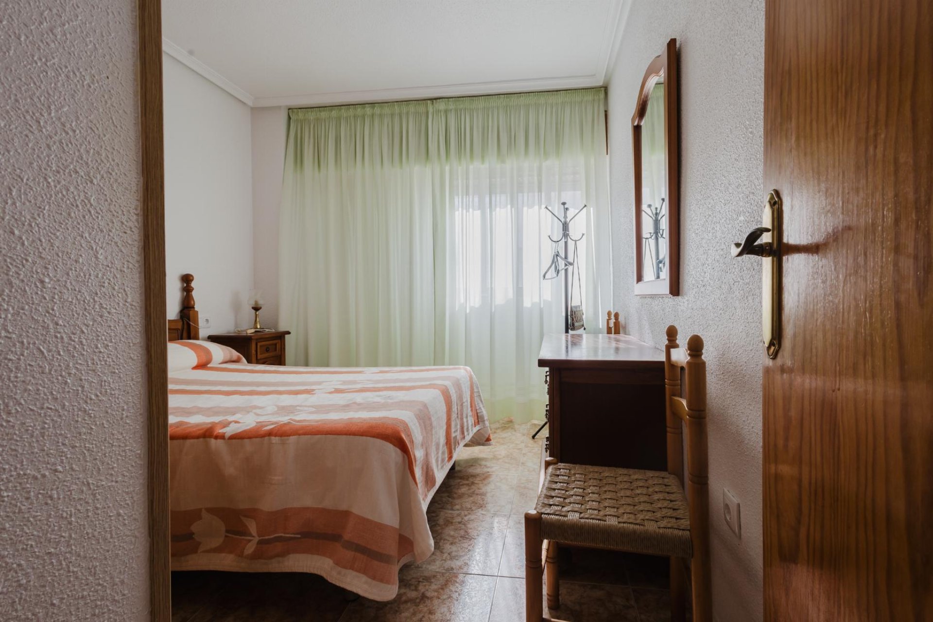 Odsprzedaż - Apartamento -
Torrevieja - Playa de los Naufragos