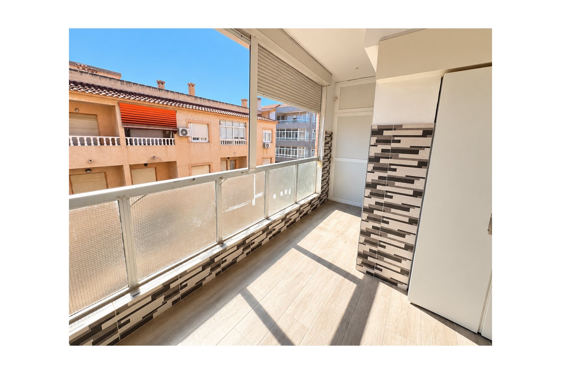 Odsprzedaż - Apartamento -
Torrevieja - Playa de los Naufragos