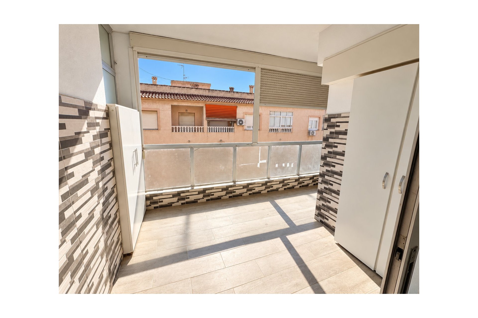 Odsprzedaż - Apartamento -
Torrevieja - Playa de los Naufragos
