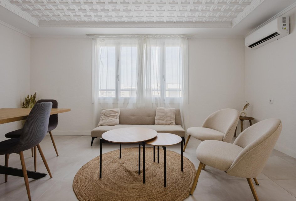 Odsprzedaż - Apartamento -
Torrevieja - Playa del Acequión