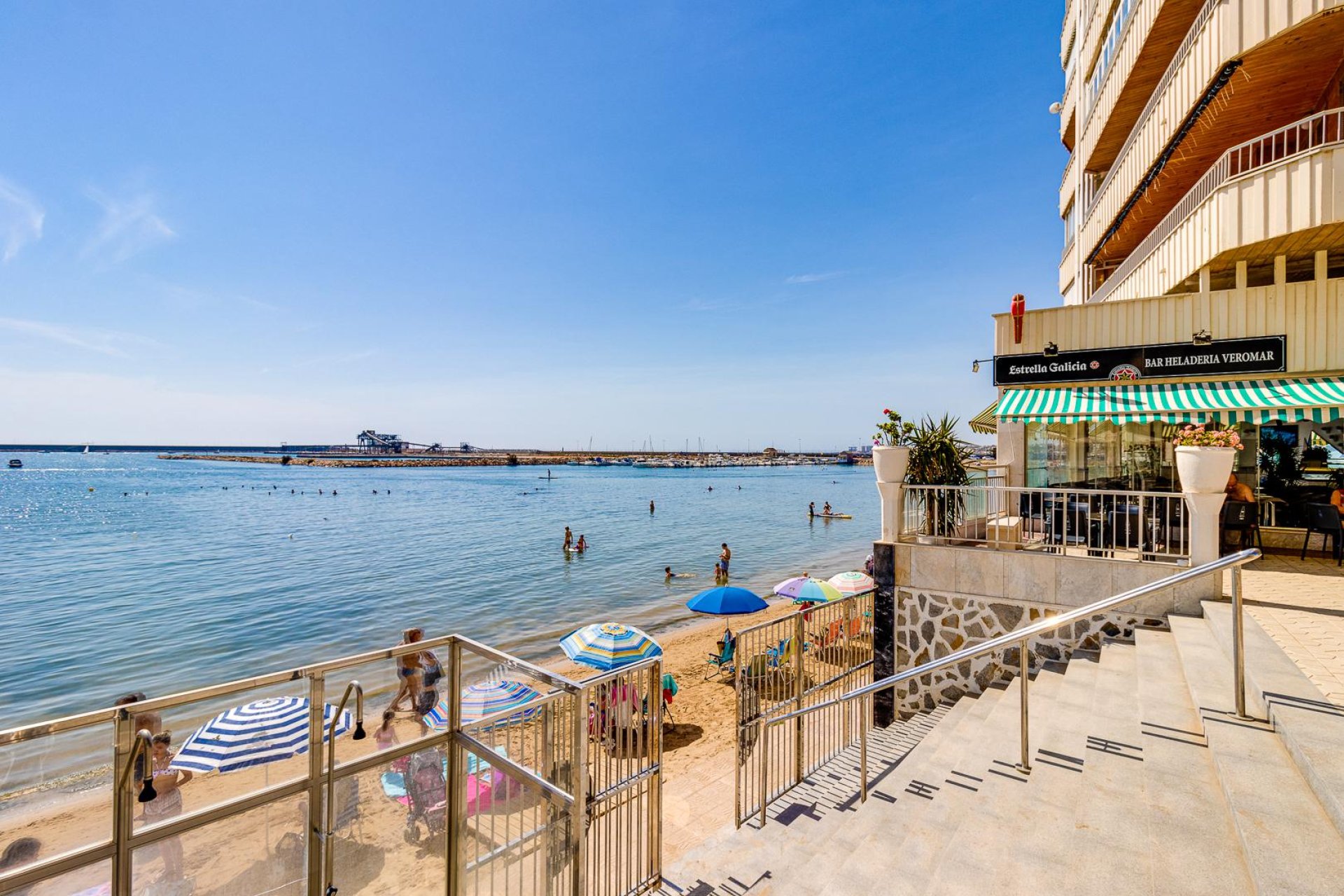 Odsprzedaż - Apartamento -
Torrevieja - Playa del Acequión