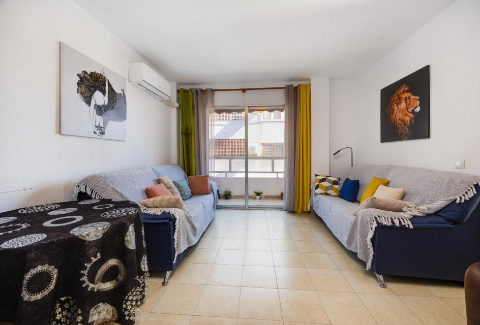Odsprzedaż - Apartamento -
Torrevieja - Playa del Acequión