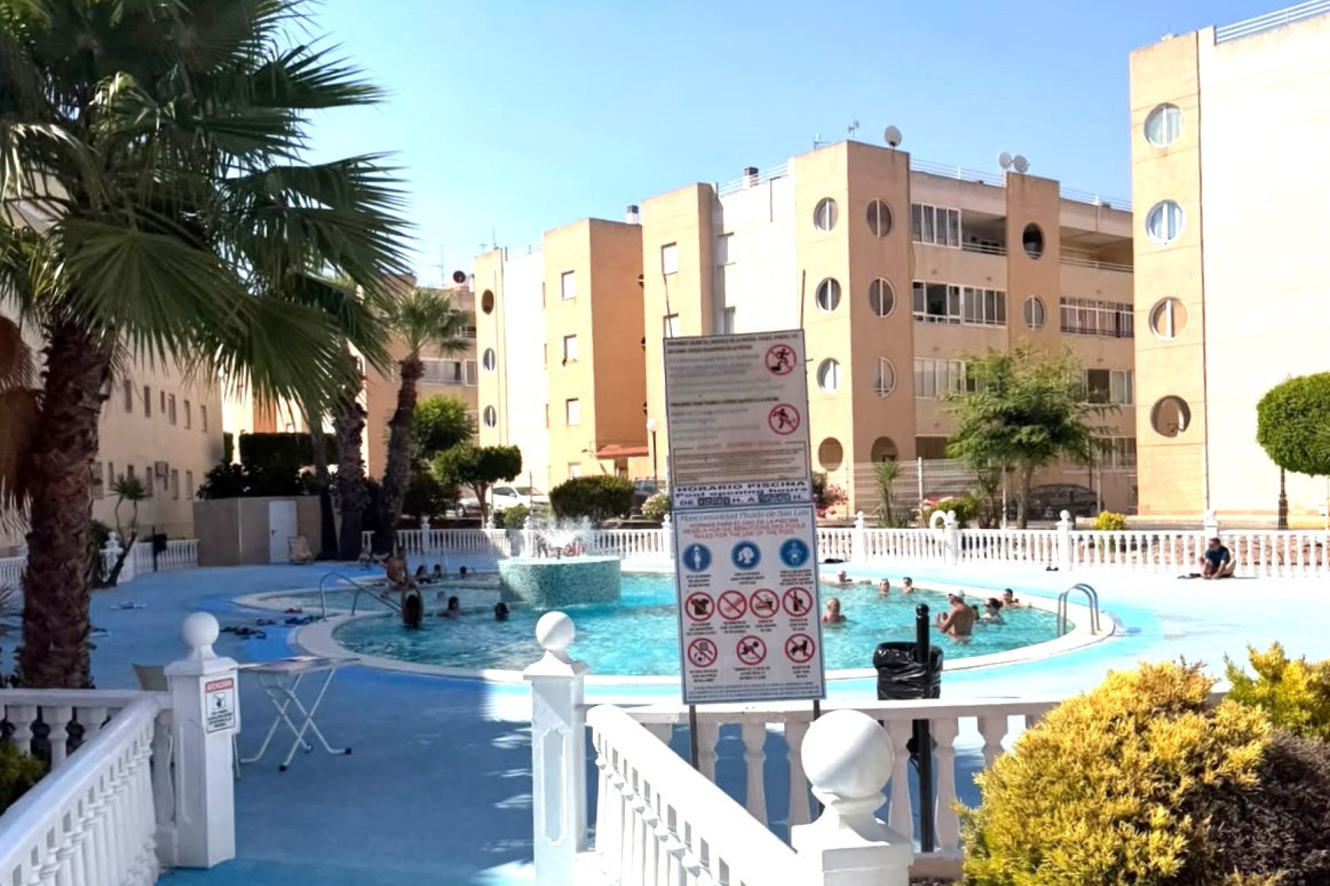 Odsprzedaż - - APARTMENT -
Torrevieja - Urbanización San Luis