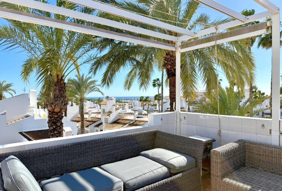 Odsprzedaż - Buhardilla -
Orihuela Costa - Villamartín