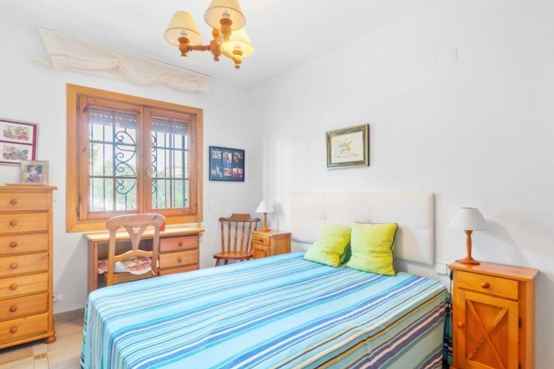 Odsprzedaż - Bungalow -
Orihuela Costa - Los Dolses