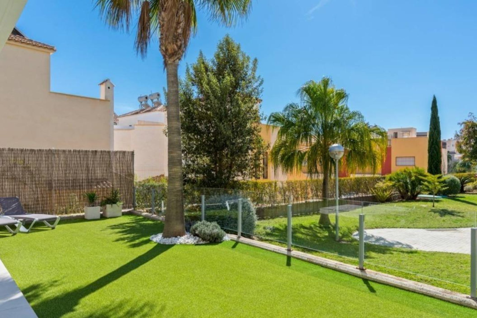 Odsprzedaż - Bungalow -
Orihuela Costa - Los Dolses