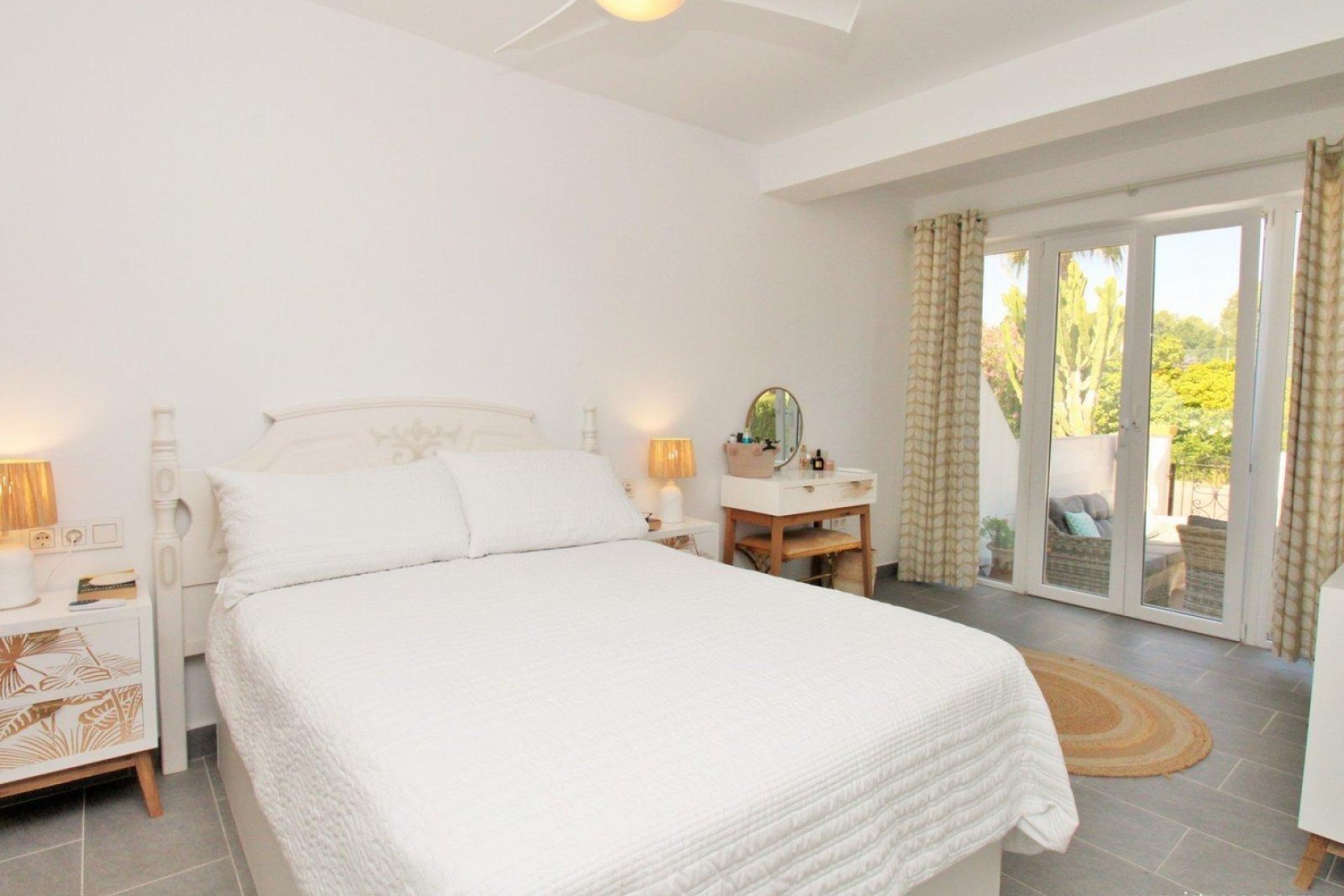 Odsprzedaż - Bungalow -
Orihuela Costa - Los Dolses
